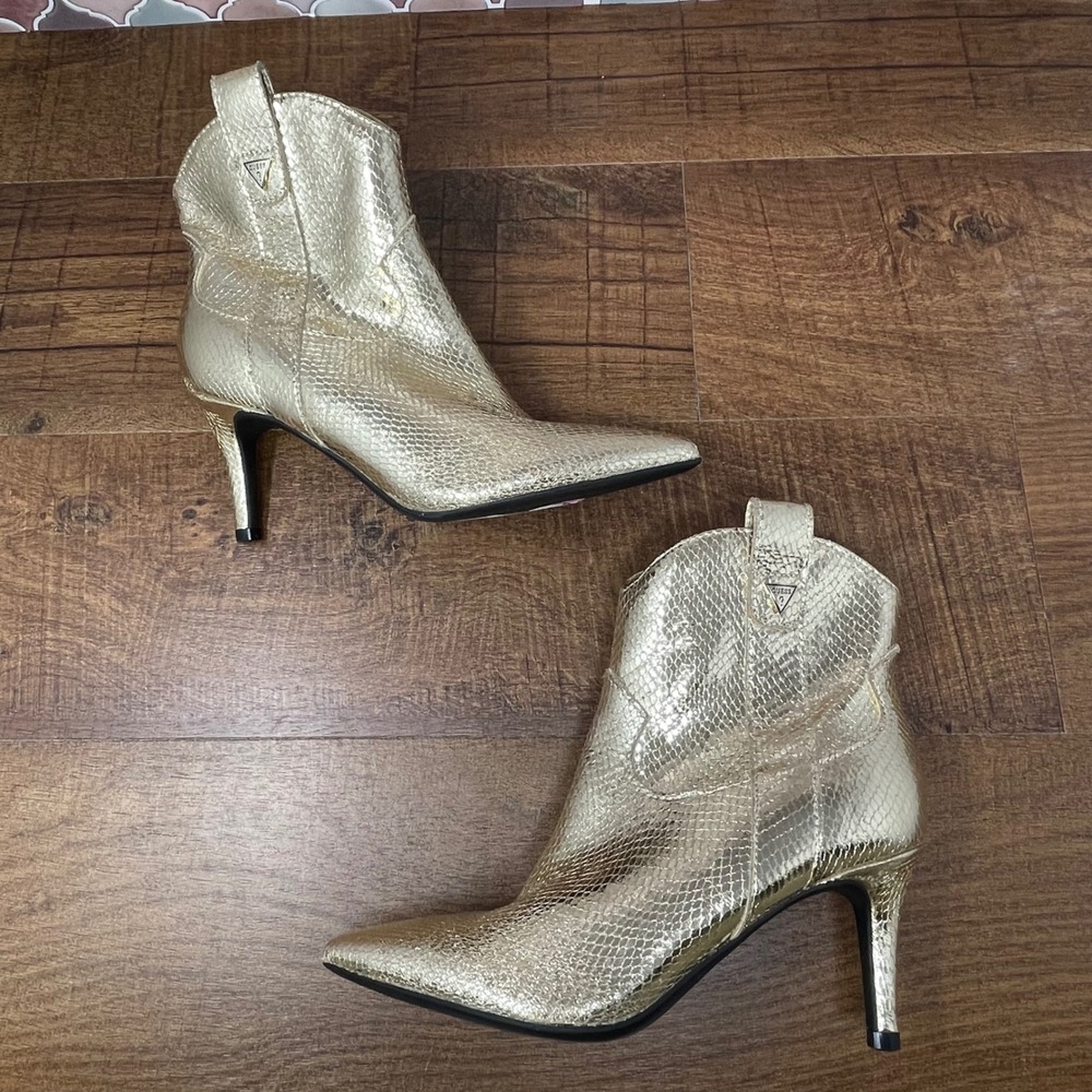 Guess Gold Metallic Snakeskin Pointed Toe Stiletto Heel Western‎ Ankle Boots 5.5